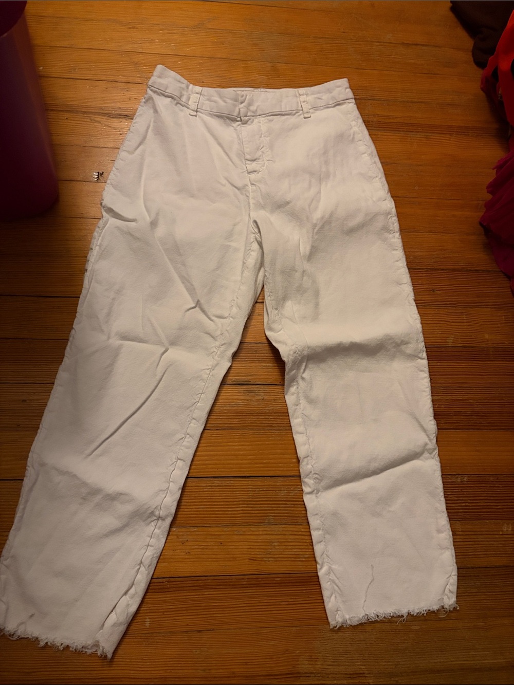 Frank & Eileen White Cropped Chino Pants